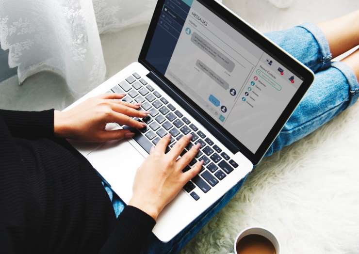 How to sound a little more human in a live chat