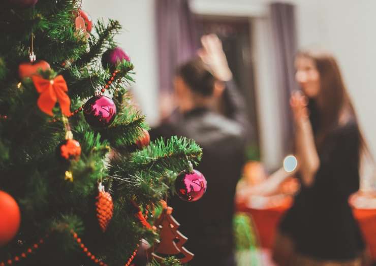 11 tips for planning the best Christmas work party